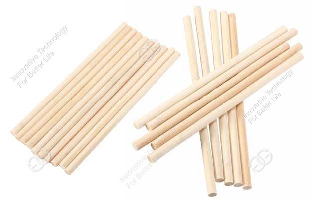 wooden round sticks