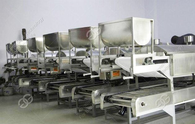 Rice noodle machine